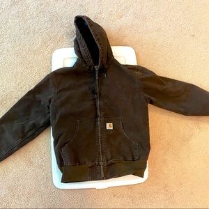 Brown women’s carhartt winter coat. Quilted.